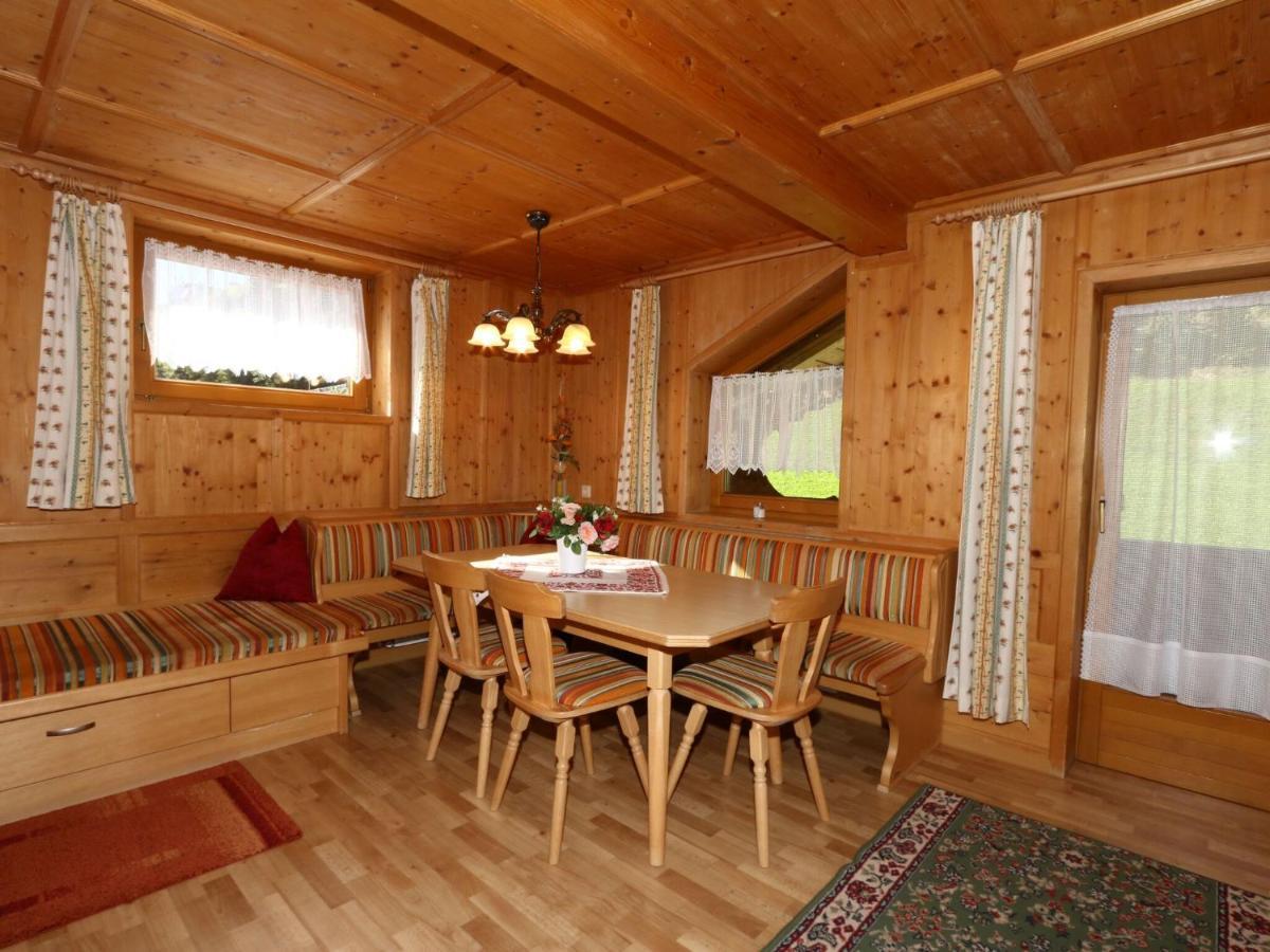 Apartment In Mayrhofen In The Mountains ภายนอก รูปภาพ