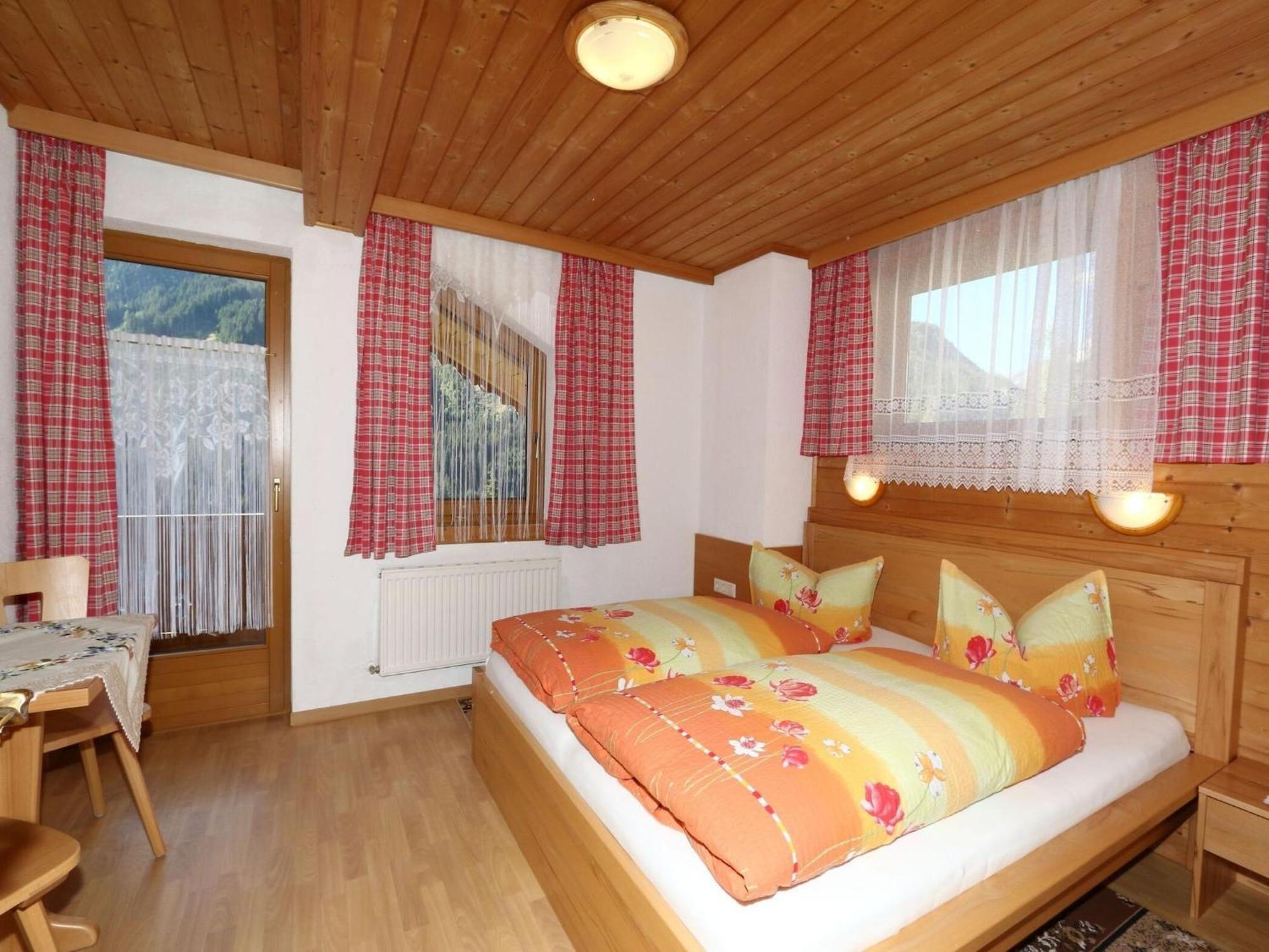 Apartment In Mayrhofen In The Mountains ภายนอก รูปภาพ