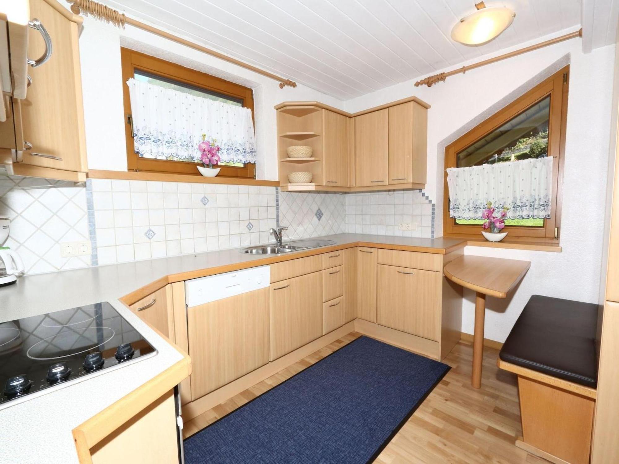 Apartment In Mayrhofen In The Mountains ภายนอก รูปภาพ