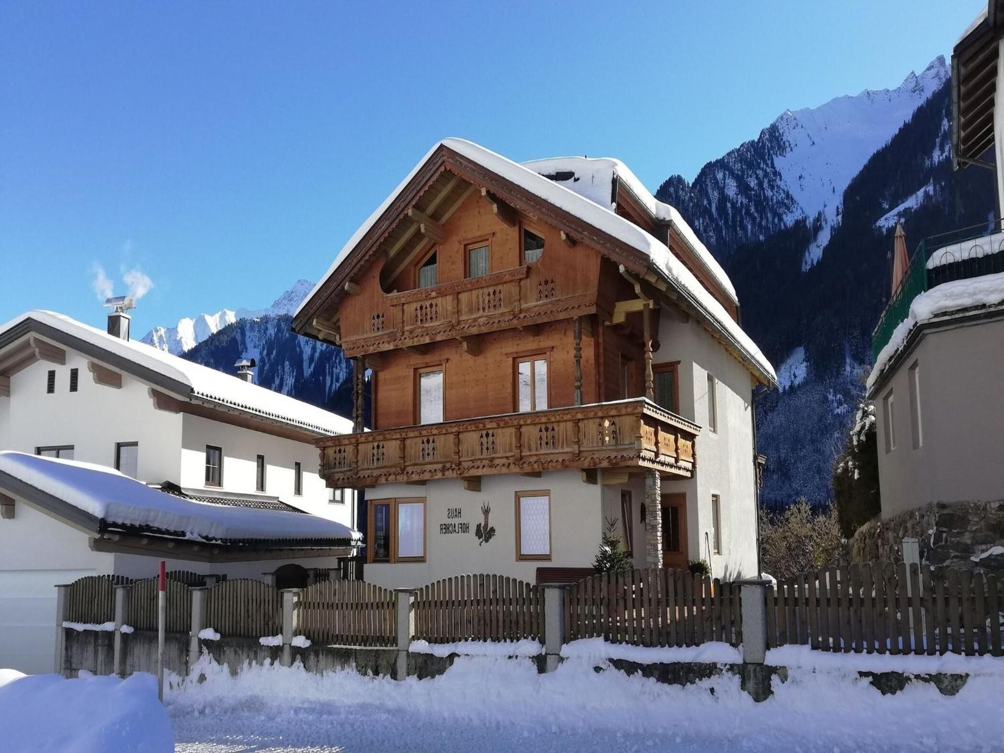 Apartment In Mayrhofen In The Mountains ภายนอก รูปภาพ